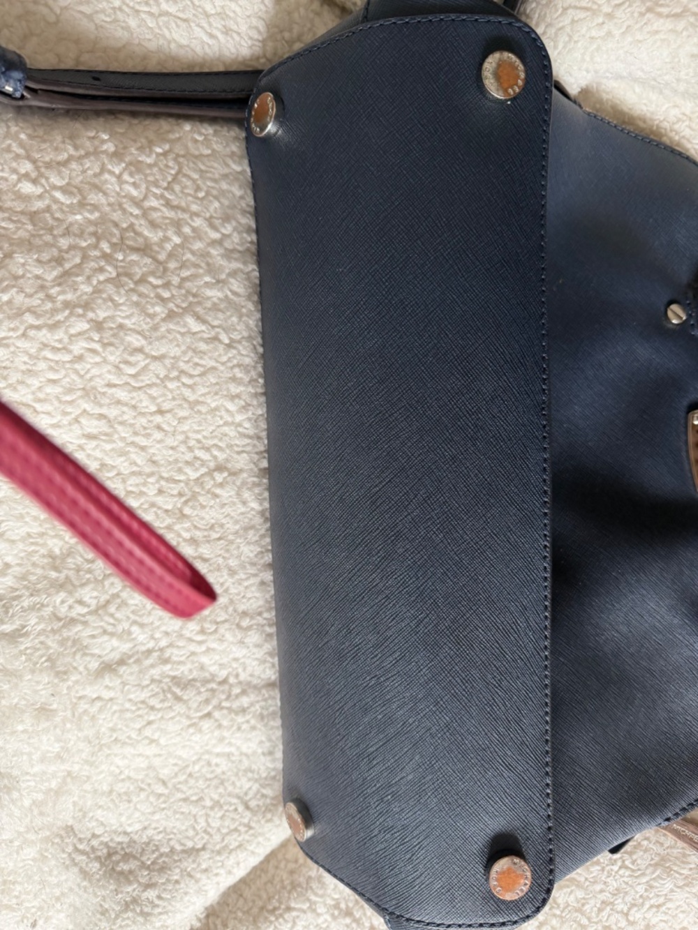 Handbag - Picture 3 of 6